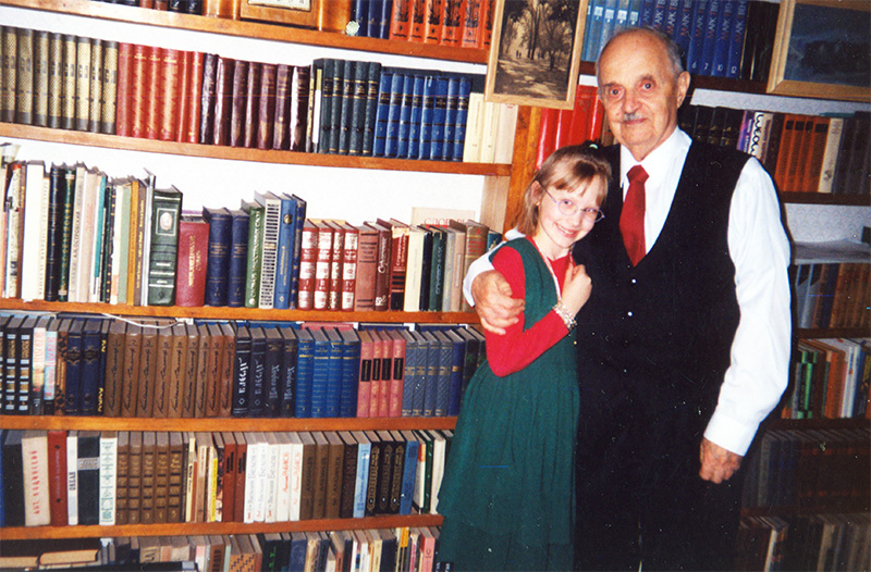 Ю. М. Магалиф с Леной. 1 октября 2000 г.
