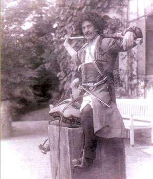Ф. Рубо в кавказском костюме. 1920 г.
