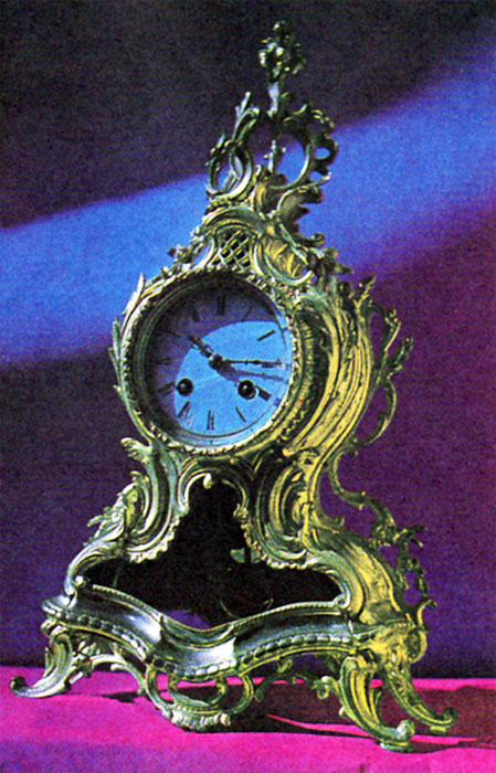 Часы каминные. Франция, конец XIX в. Бронза
