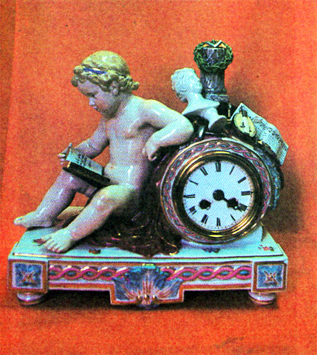 Часы каминные «Союз искусств». Германия, конец XIX в. Фарфор, роспись
