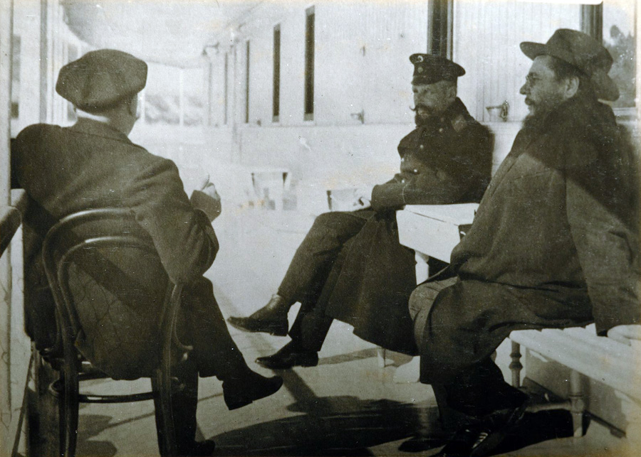 сентябрь 1904 г. П.А. Столыпин  на волжском пароходе  в Саратовской губернии
