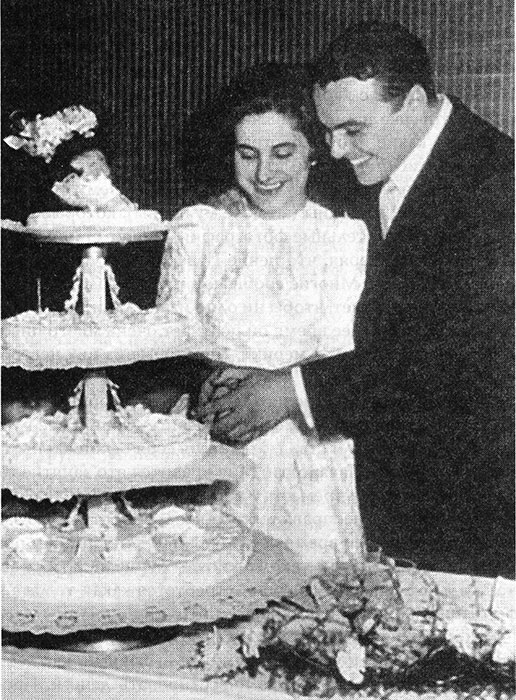 Адуа и Лучано в день бракосочетания. 30 сентября 1961

